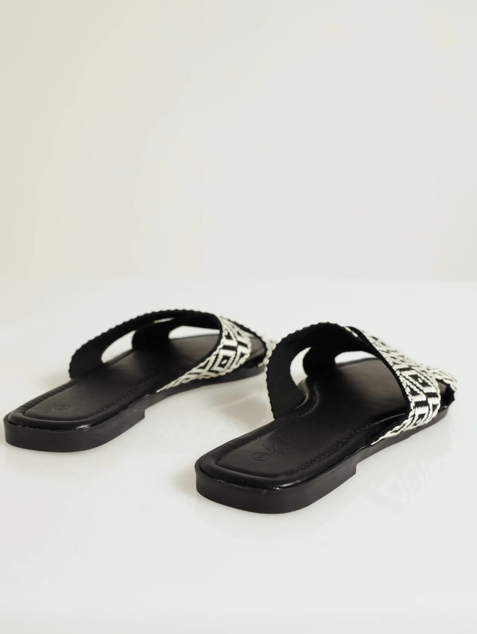 Aztec Print Cross Strap Mule Sandal