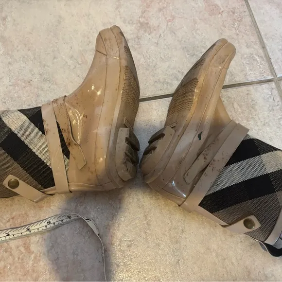 Burberry Logo Vintage High-top flats Sneakers nova check shoes rubber rain boots