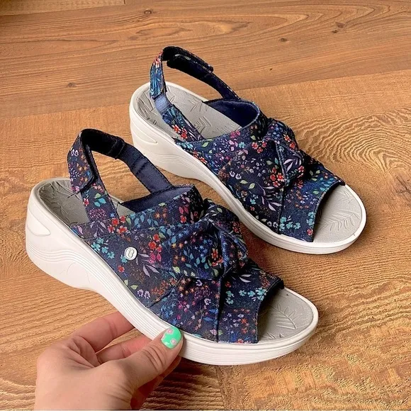 Bzees NWT's Women's Floral Print Slip-On Platform Washable Slingback Sandals 7.5