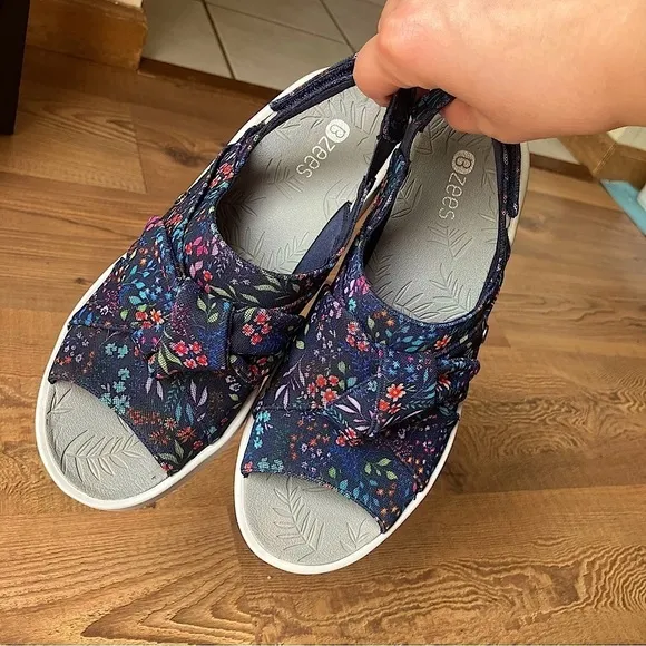 Bzees NWT's Women's Floral Print Slip-On Platform Washable Slingback Sandals 7.5