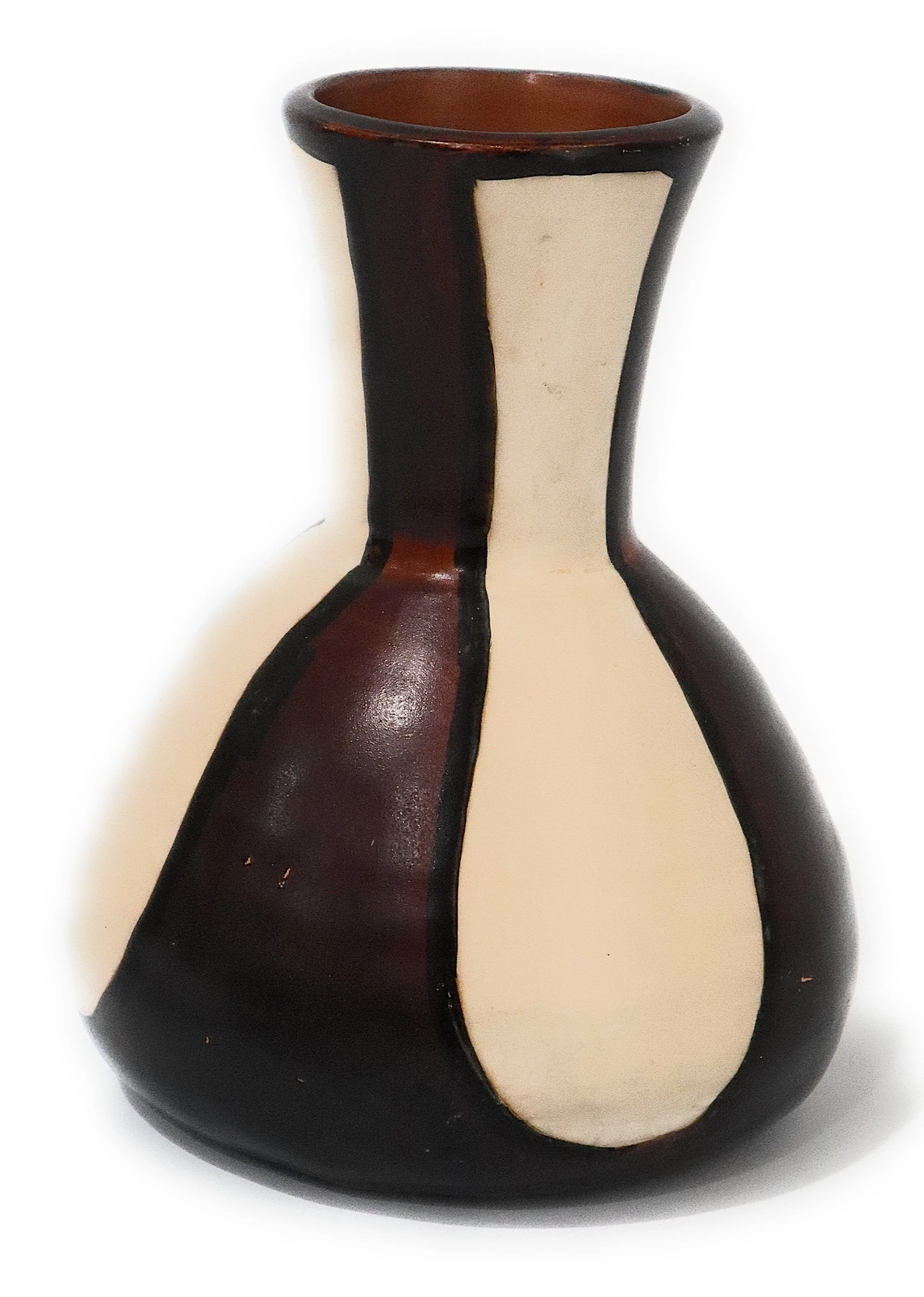 Chulucanas Vase Ivory and Dark Brown Color 6.5" Tall. Signed by Artist Tavara