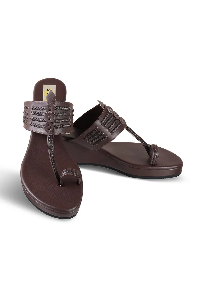 Classic Low K Wedge Taupe