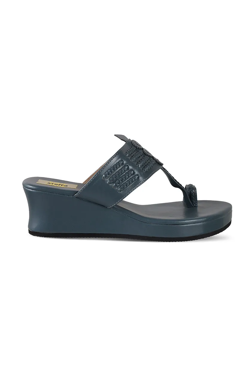 Classic Low K Wedge Taupe