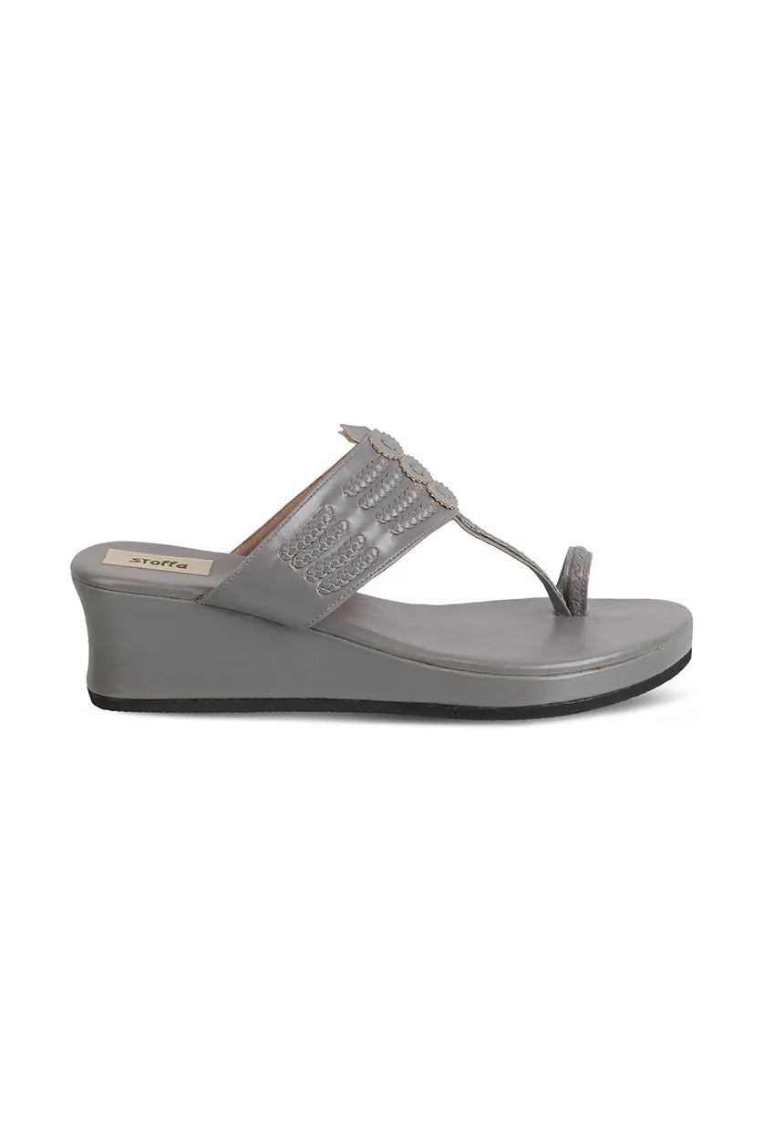 Classic Low K Wedge Taupe