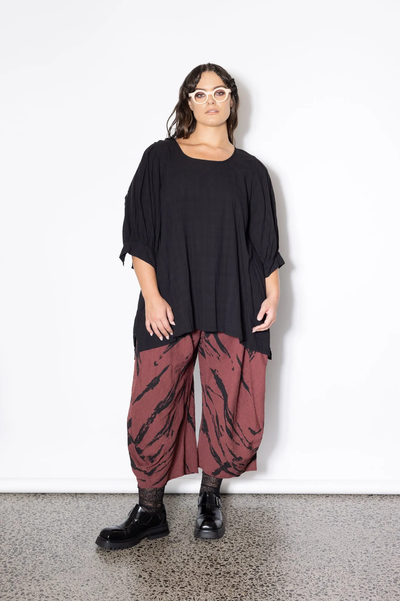 Curve Pleat Pant - Raisin