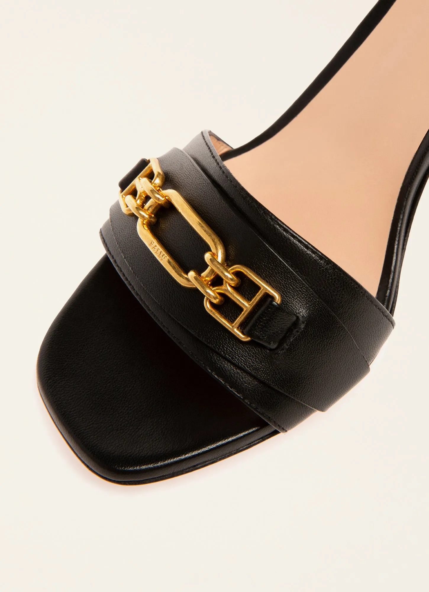 Dossy - Sandals