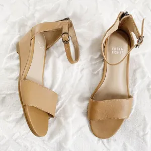 Eileen Fisher Mara Tumbled Leather Wedge Sandal Size 5.5 New