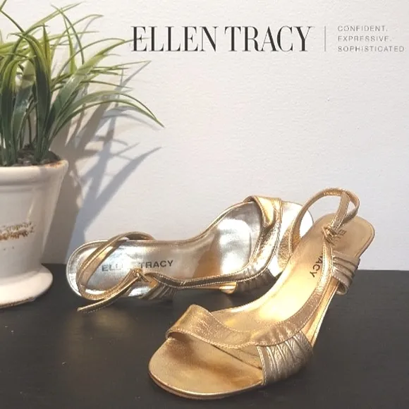 Ellen Tracy sandals