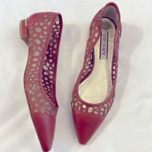 EMY MACK RUST COLORED CUT OUT FLATS.  NICELY PADDED.  NEW IN BOX
