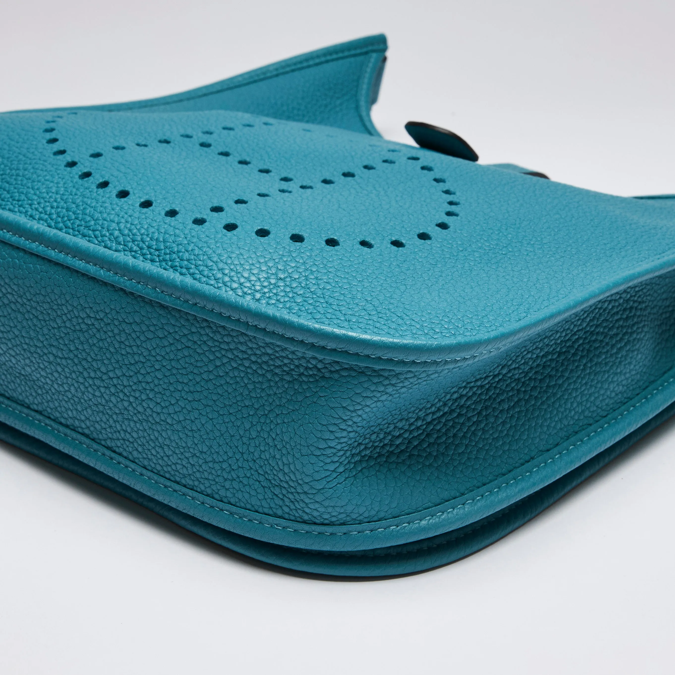 Hermes Taurillon Clemence  Evelyne 29 Blue