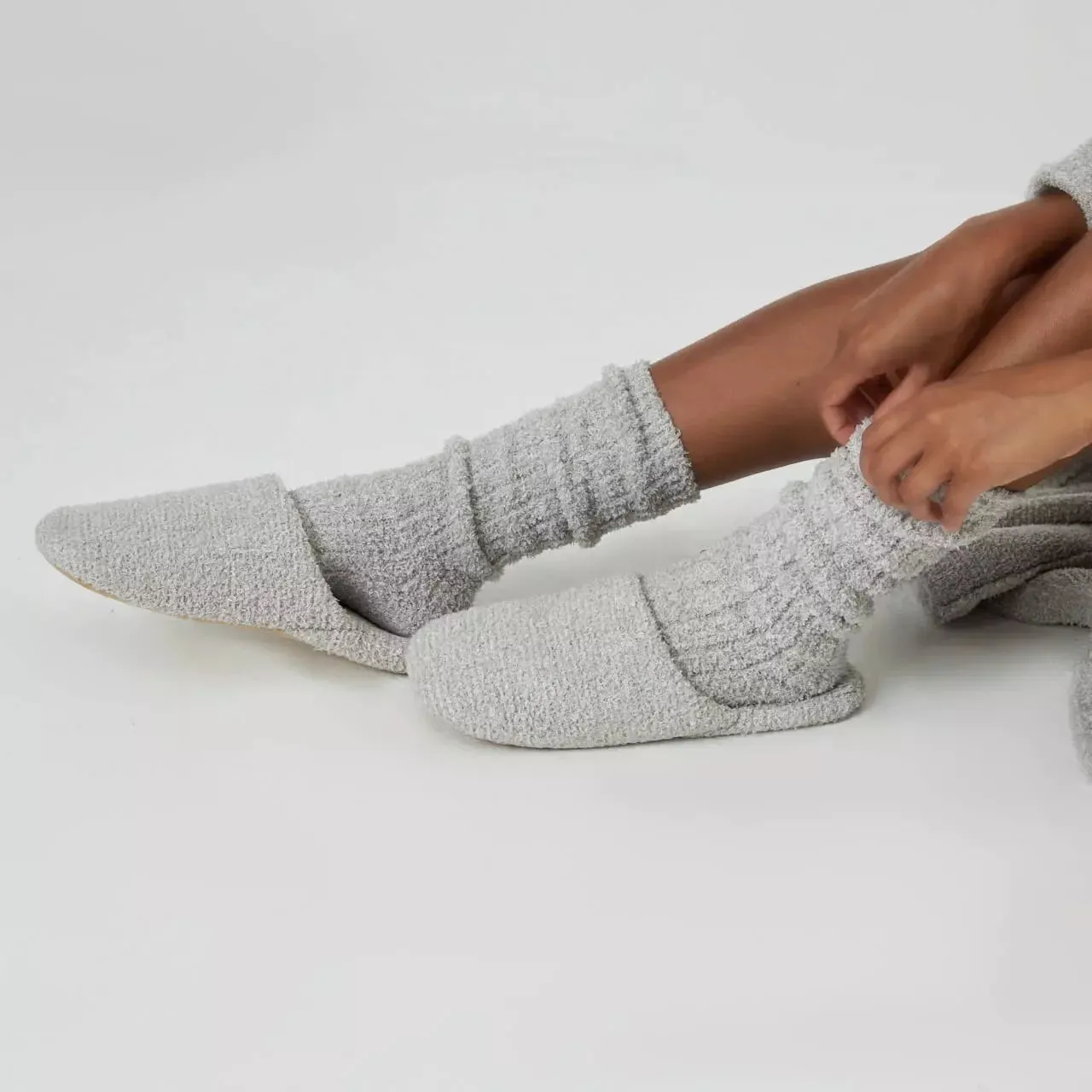 Kashwere Lounge Ultra Plush Oyster & Bone Heathered Spa Slippers ~ LAST CHANCE SALE ~ LIMITED QUANTITIES