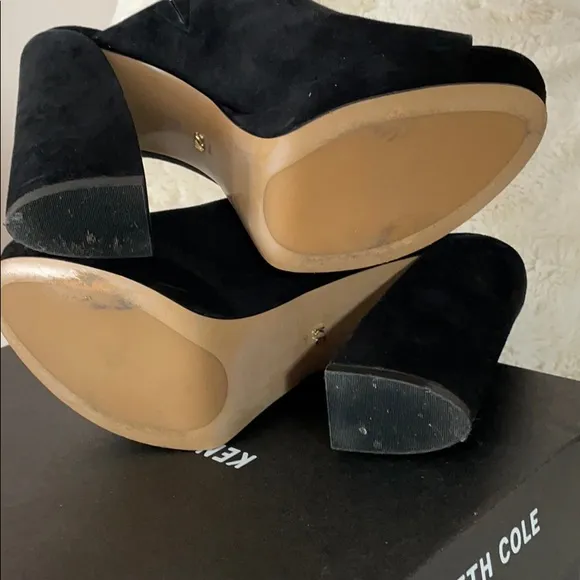 Kenneth Cole Mules