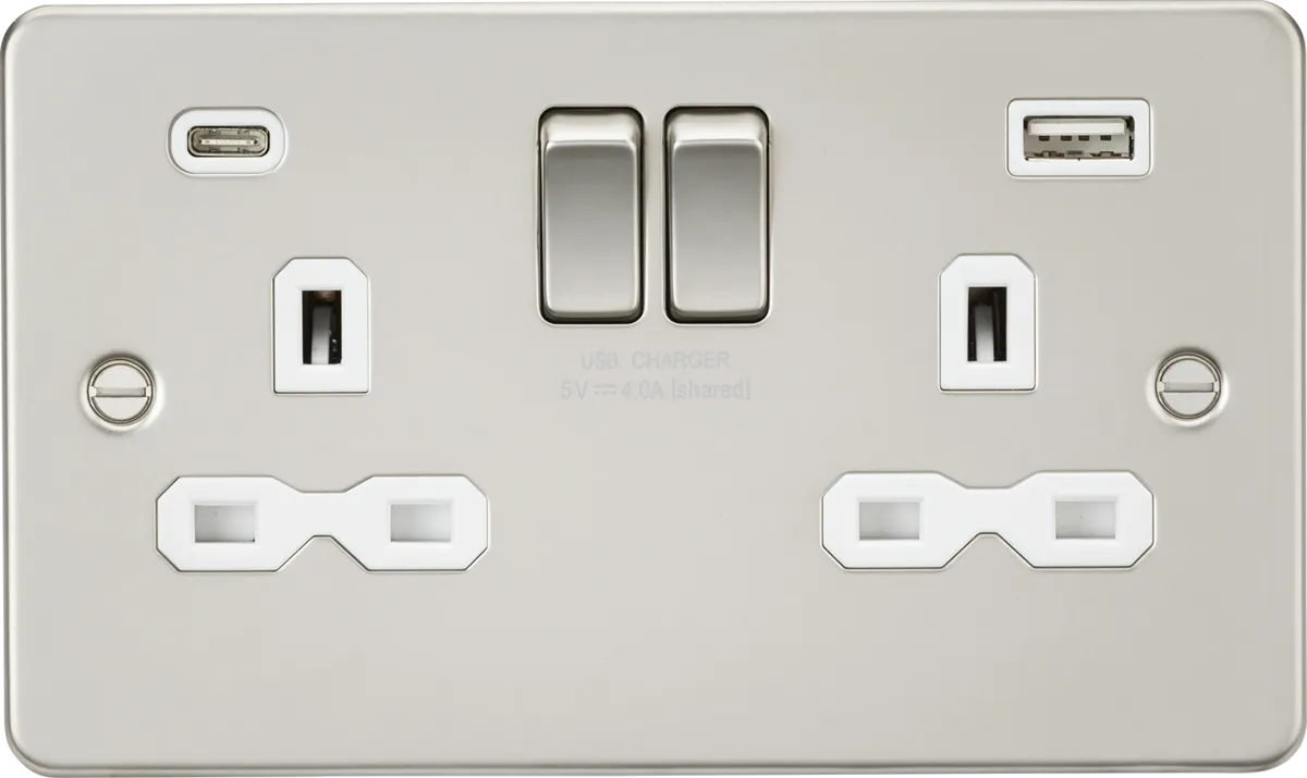 Knightsbridge FPR9940PLW Flat Plate 13A 2G SP Switched Socket   2xUSB A C (5V DC 4.0A Shared) - Pearl   White Insert