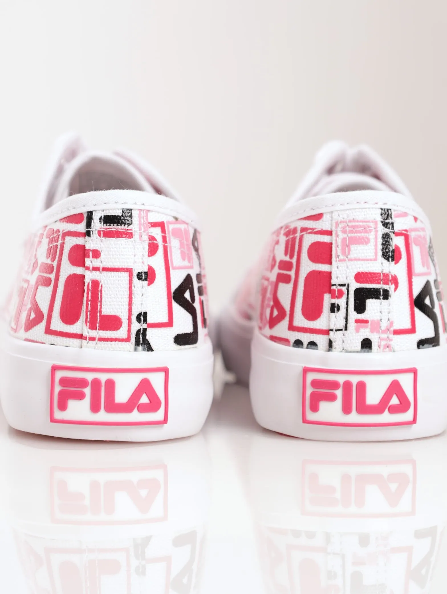 Ladies Chiara Canvas Sneaker
