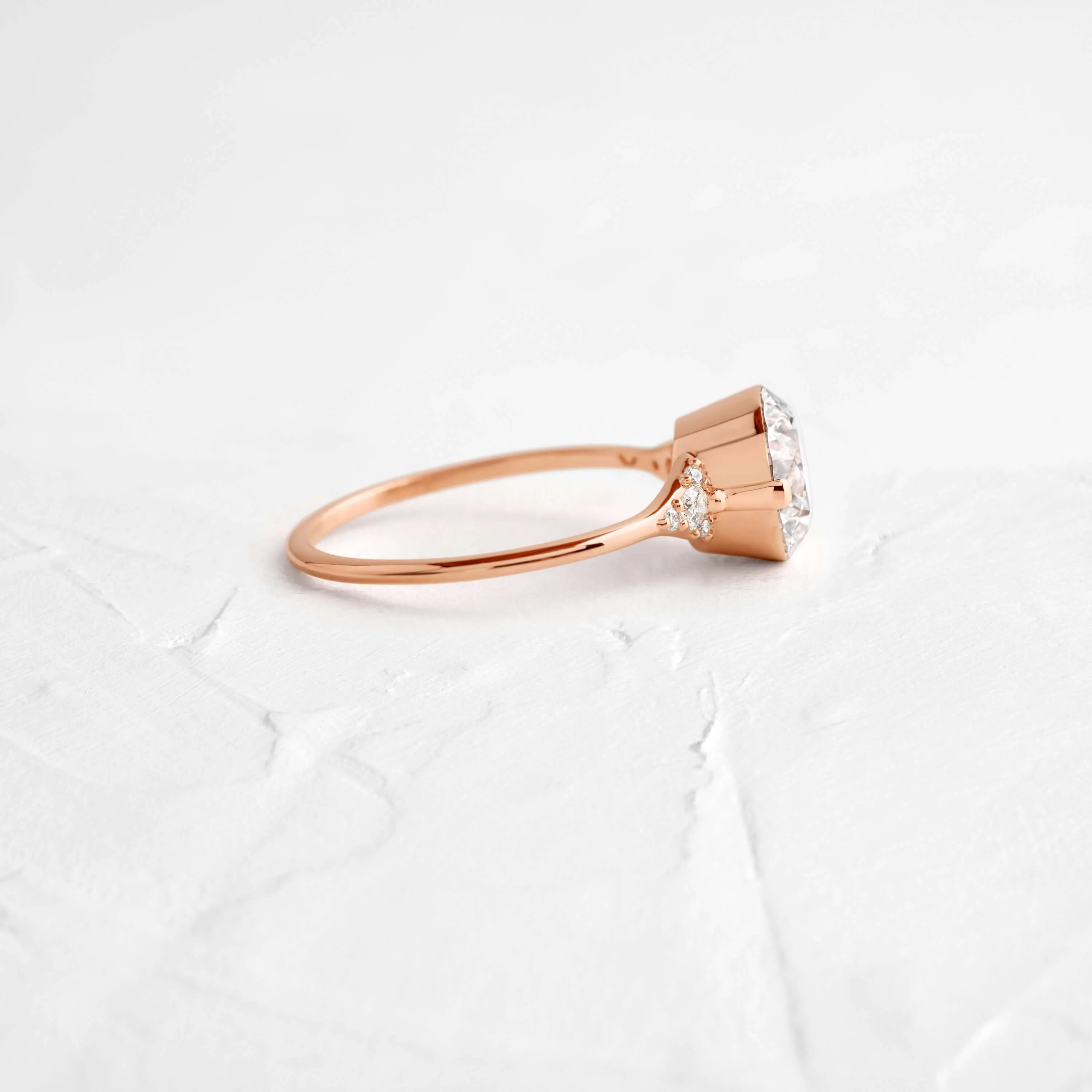 Lady's Slipper Ring, Round Cut