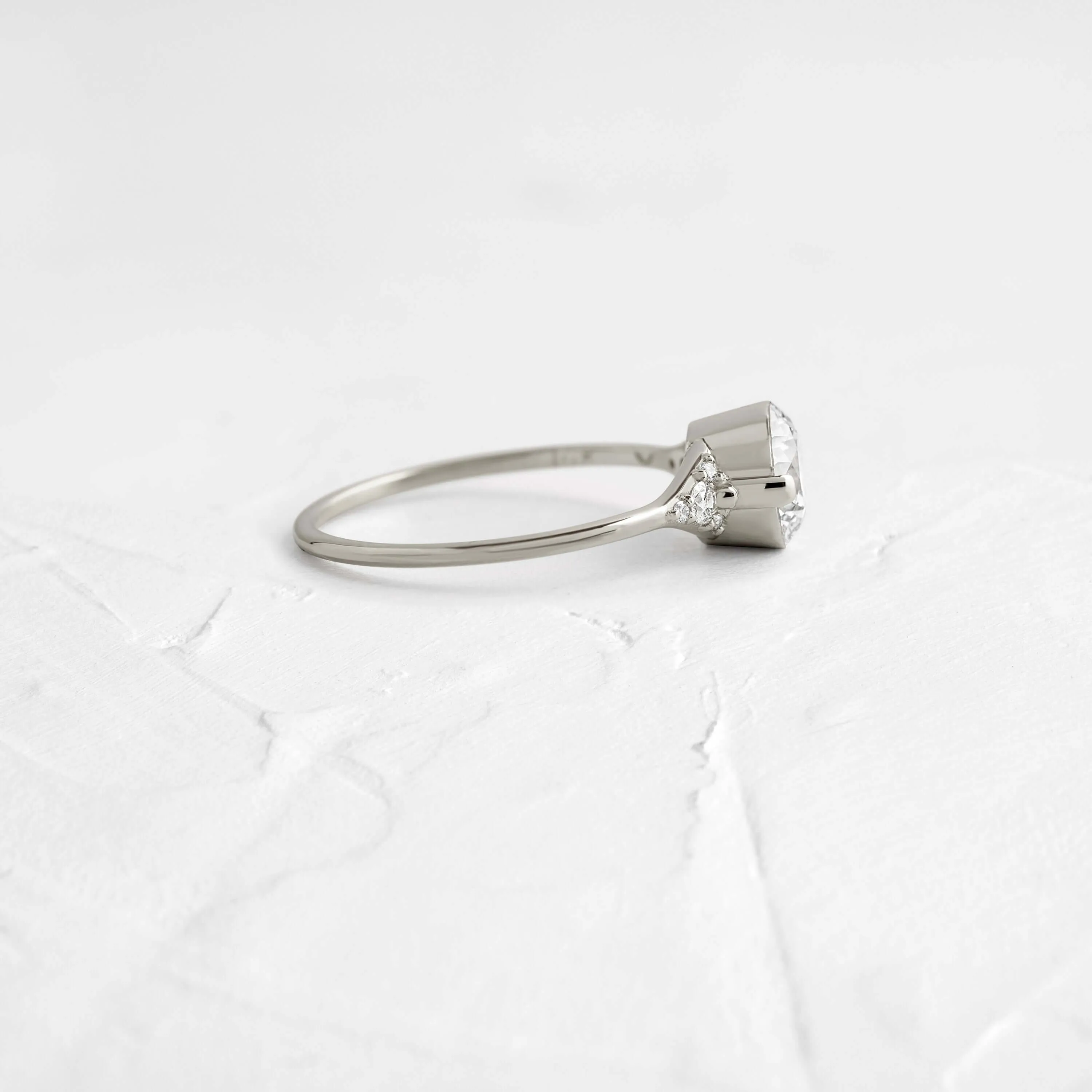 Lady's Slipper Ring, Round Cut