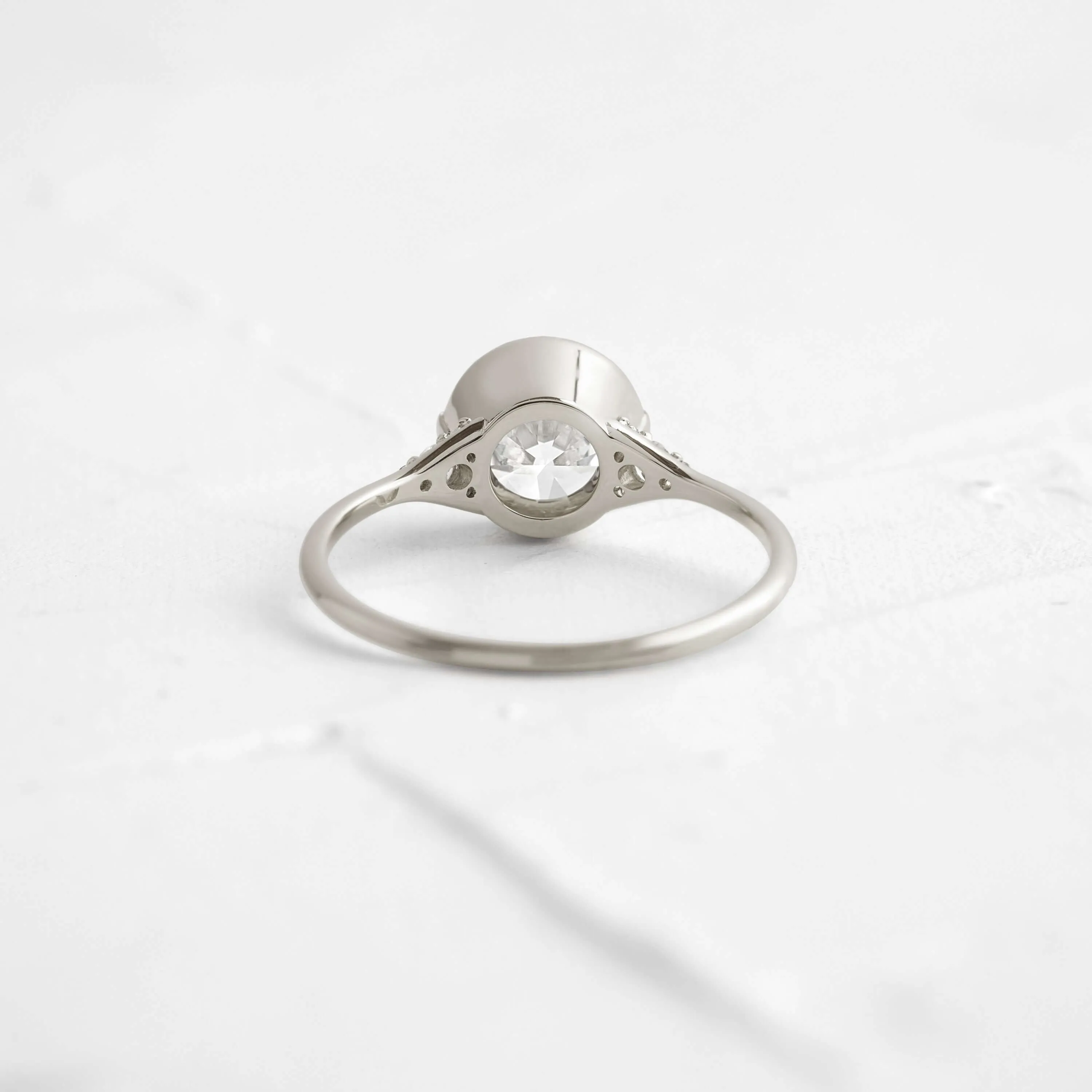 Lady's Slipper Ring, Round Cut