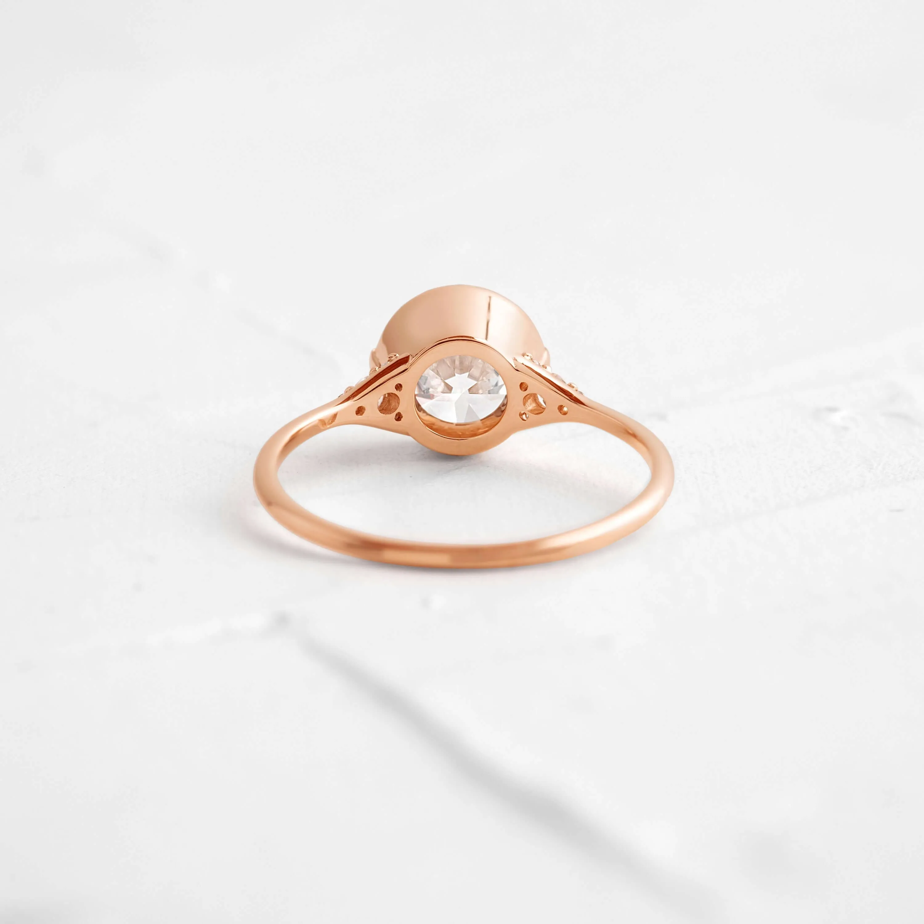 Lady's Slipper Ring, Round Cut