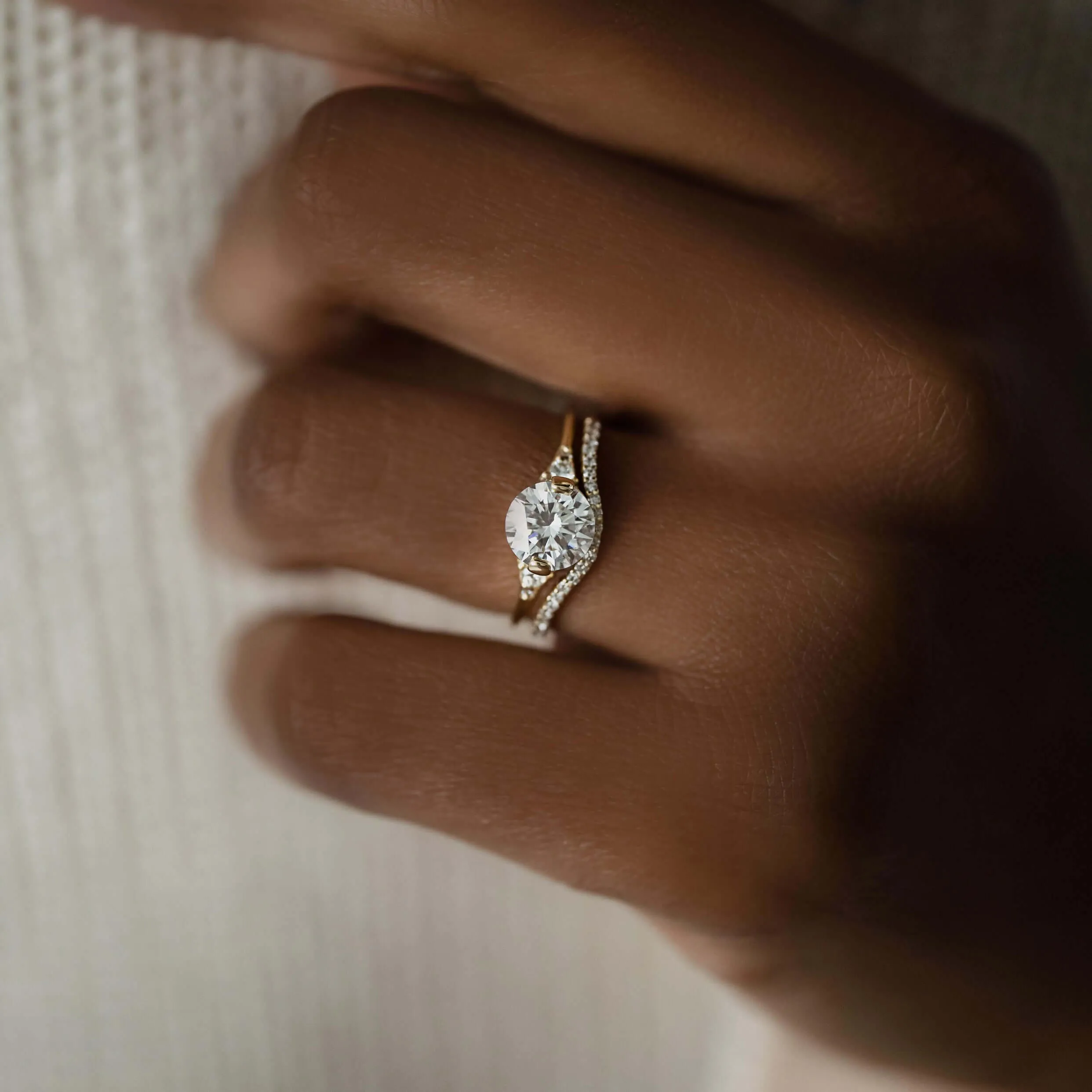 Lady's Slipper Ring, Round Cut