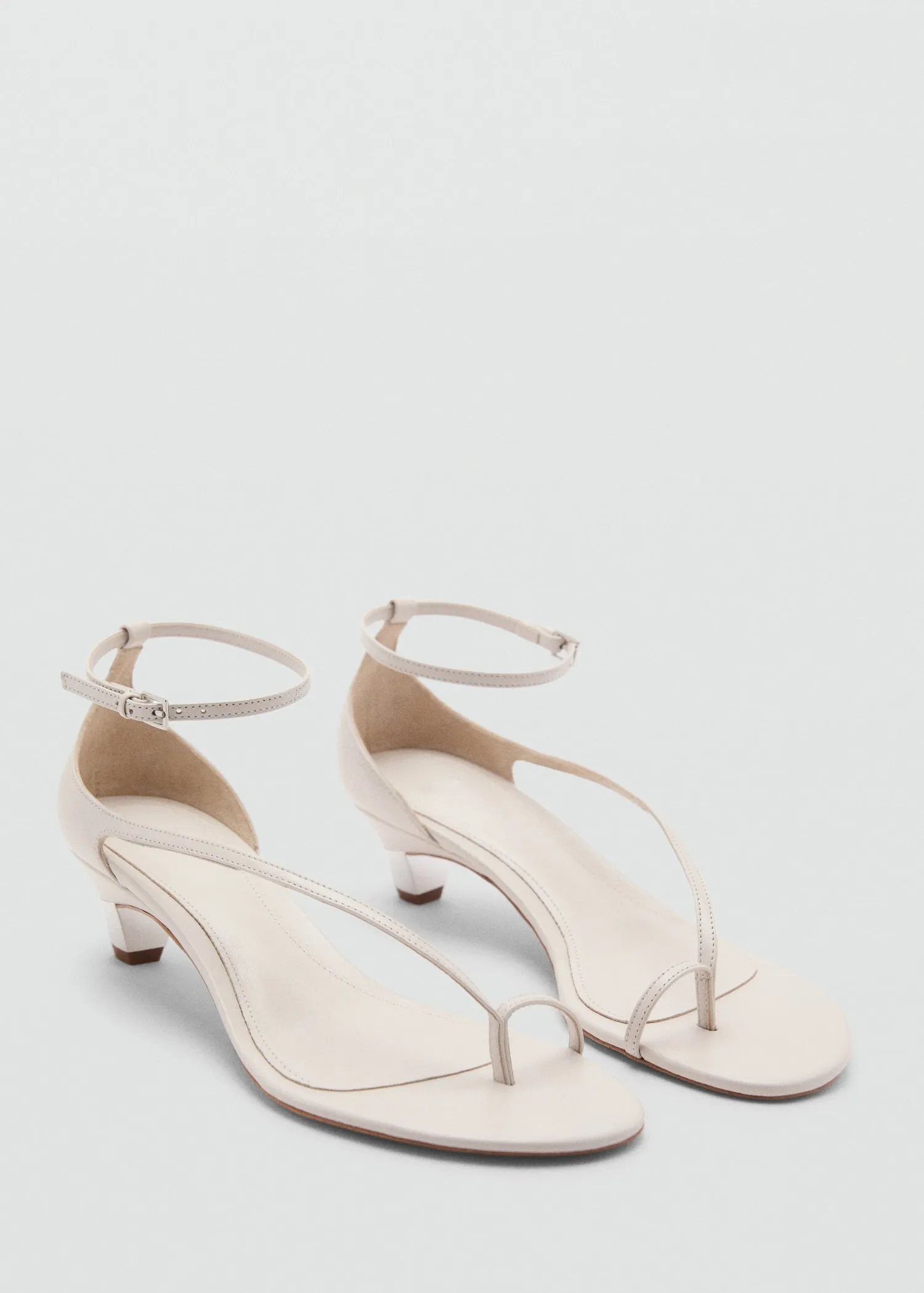 Leather sandals with a wide strap