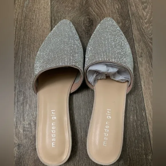 Madden Girl's Tania mules NWOT
