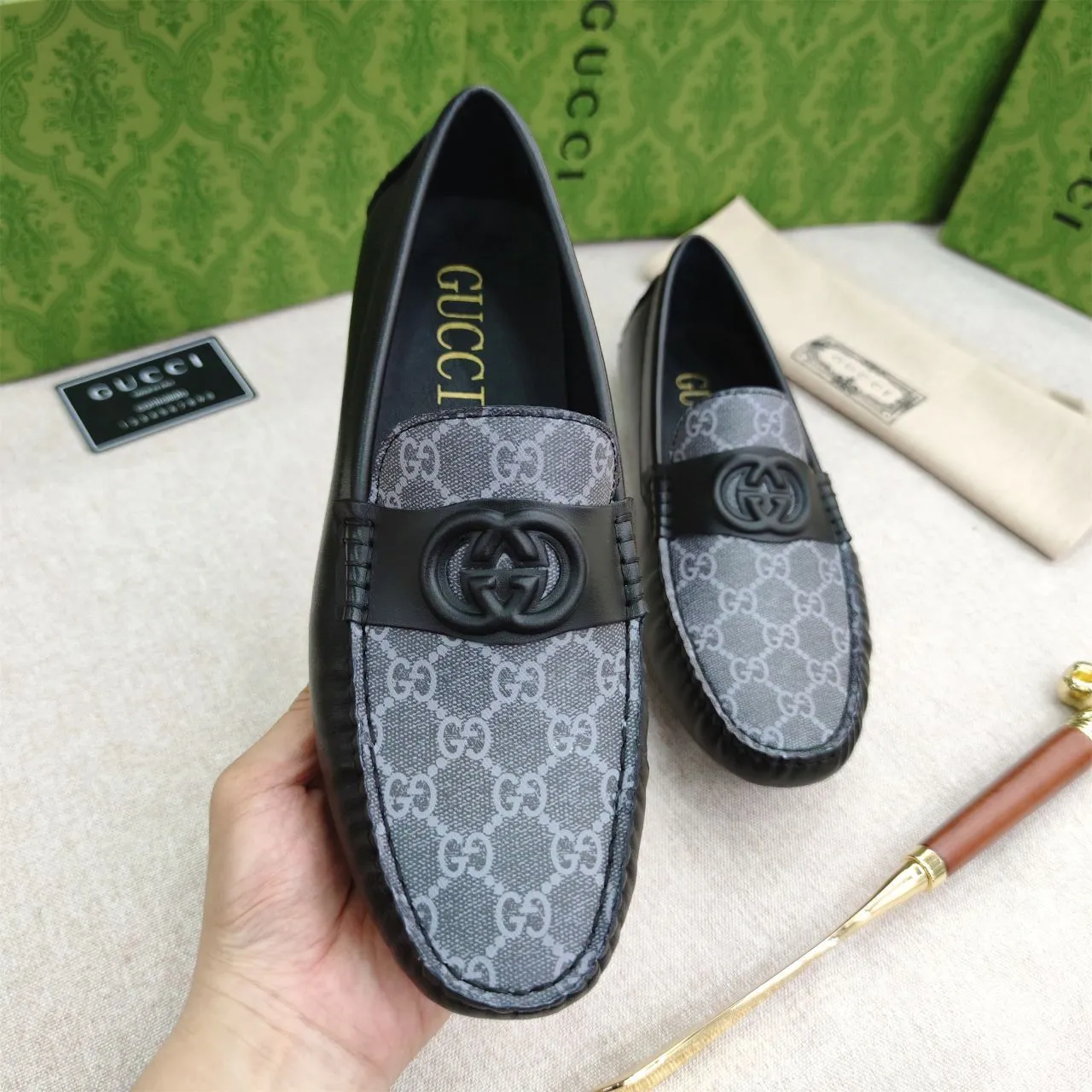 Men's Interlocking G Loafers