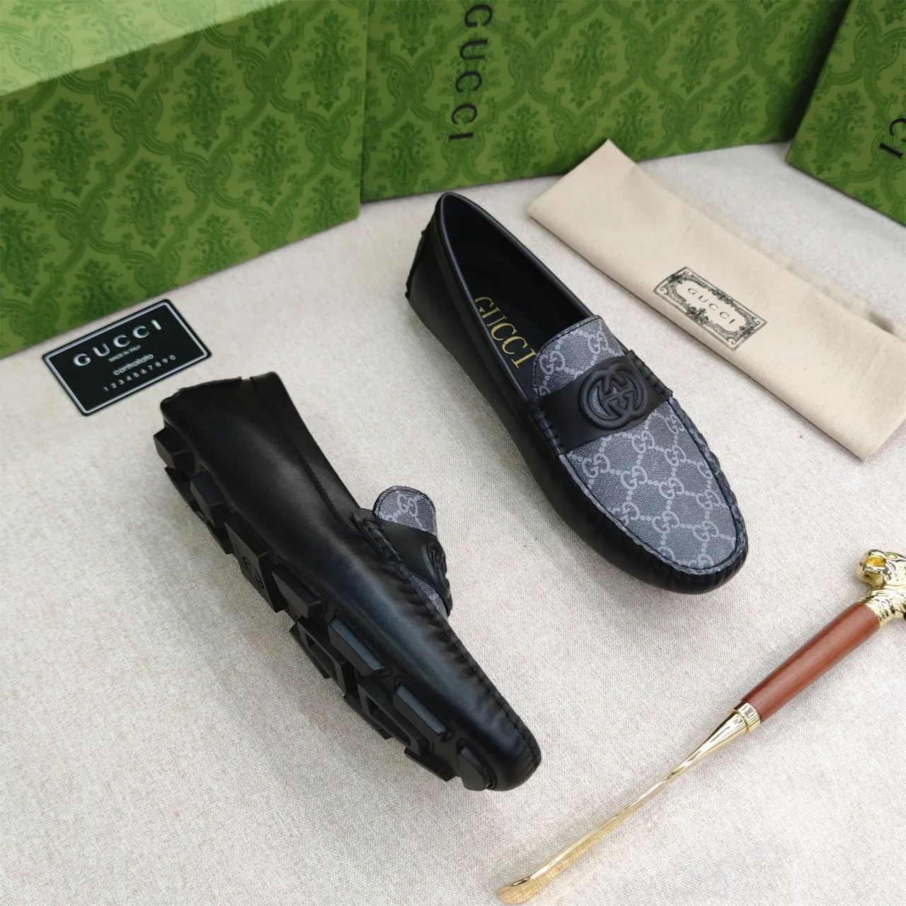 Men's Interlocking G Loafers