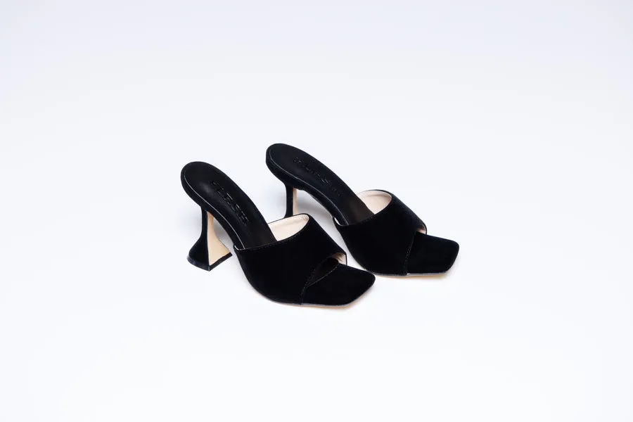 MONICA (Velvet Black)