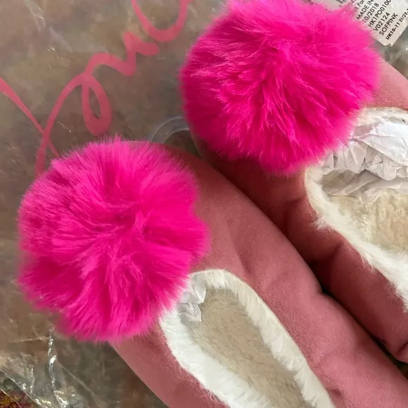 NWT Joules | Girl’s pink suede sherpa lined slippers, hot pink pom poms sz 11-12