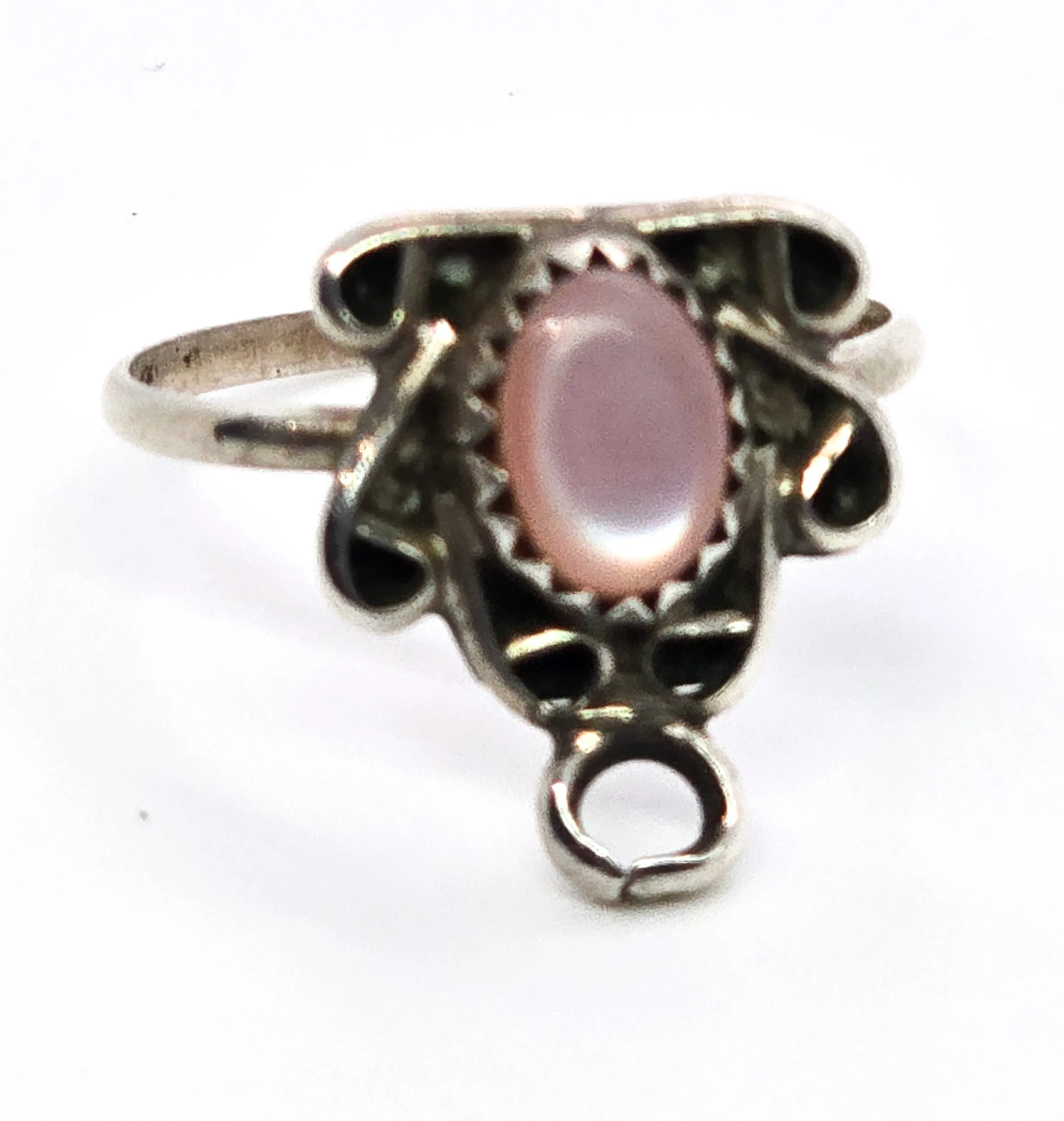Pink slipper shell Native American vintage sterling silver loop ring size 7.5