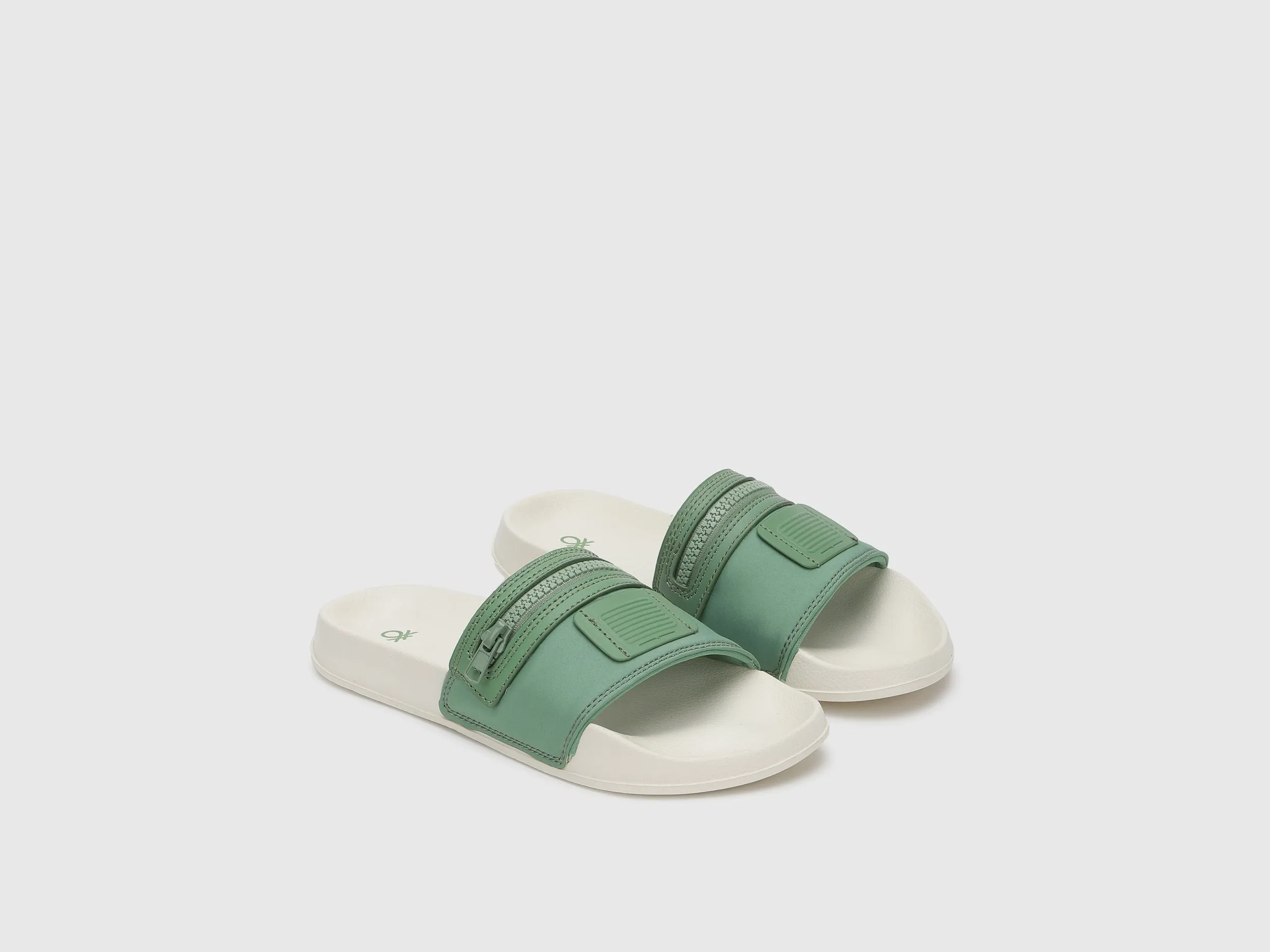 Solid Pattern Casual Slippers