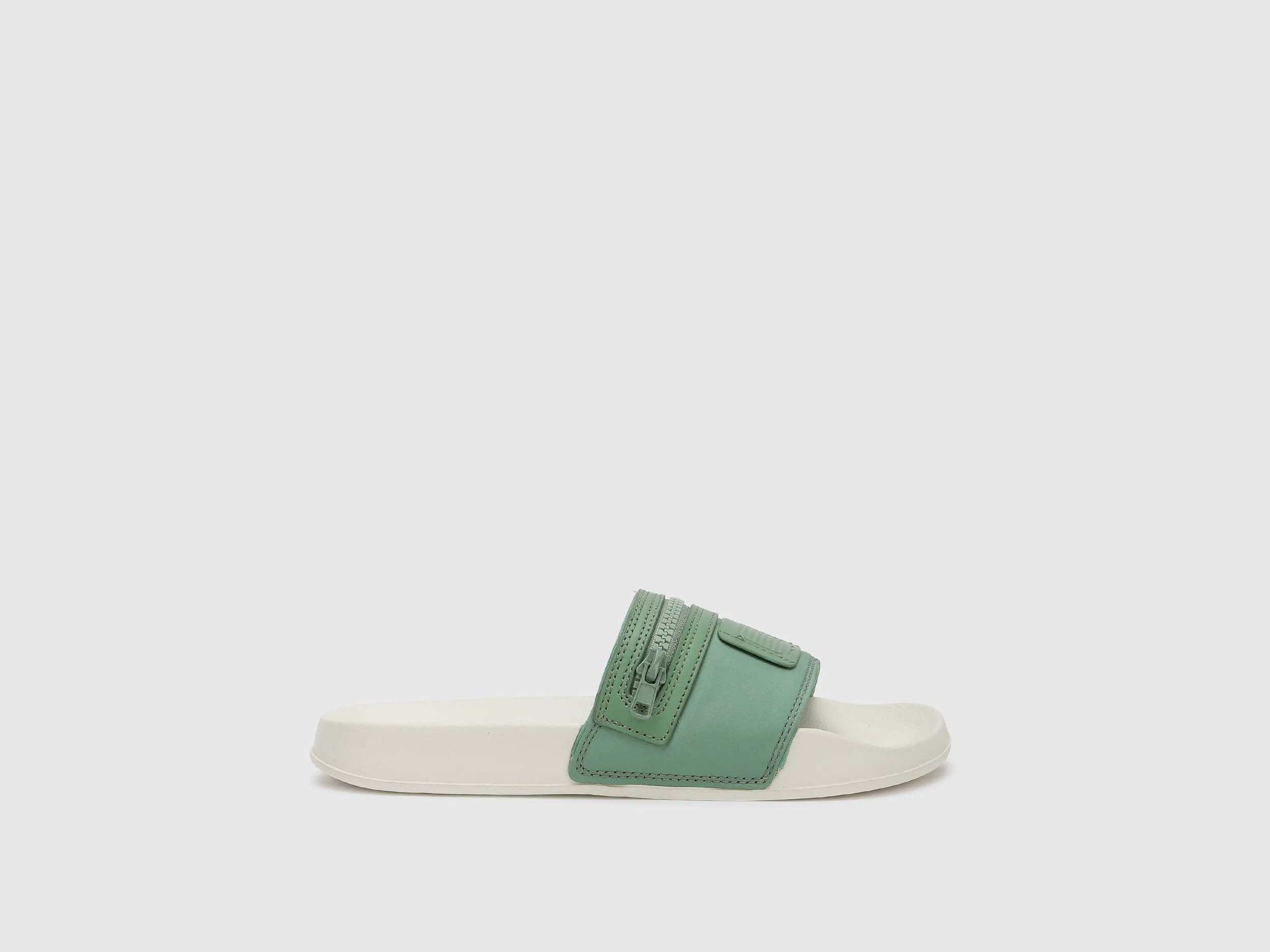 Solid Pattern Casual Slippers