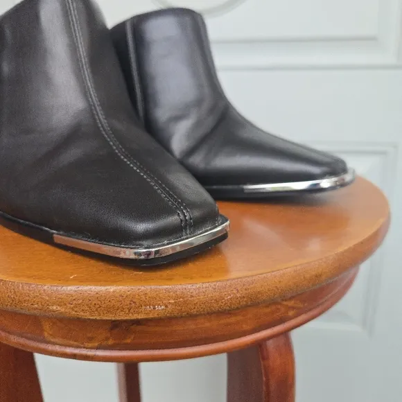 Steve Madden Sadler Square Toe Mules