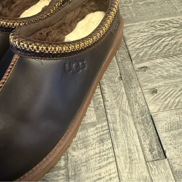 Tasman Dark Expresso Brown Leather UGG Slipper (Men’s) Size 12 US