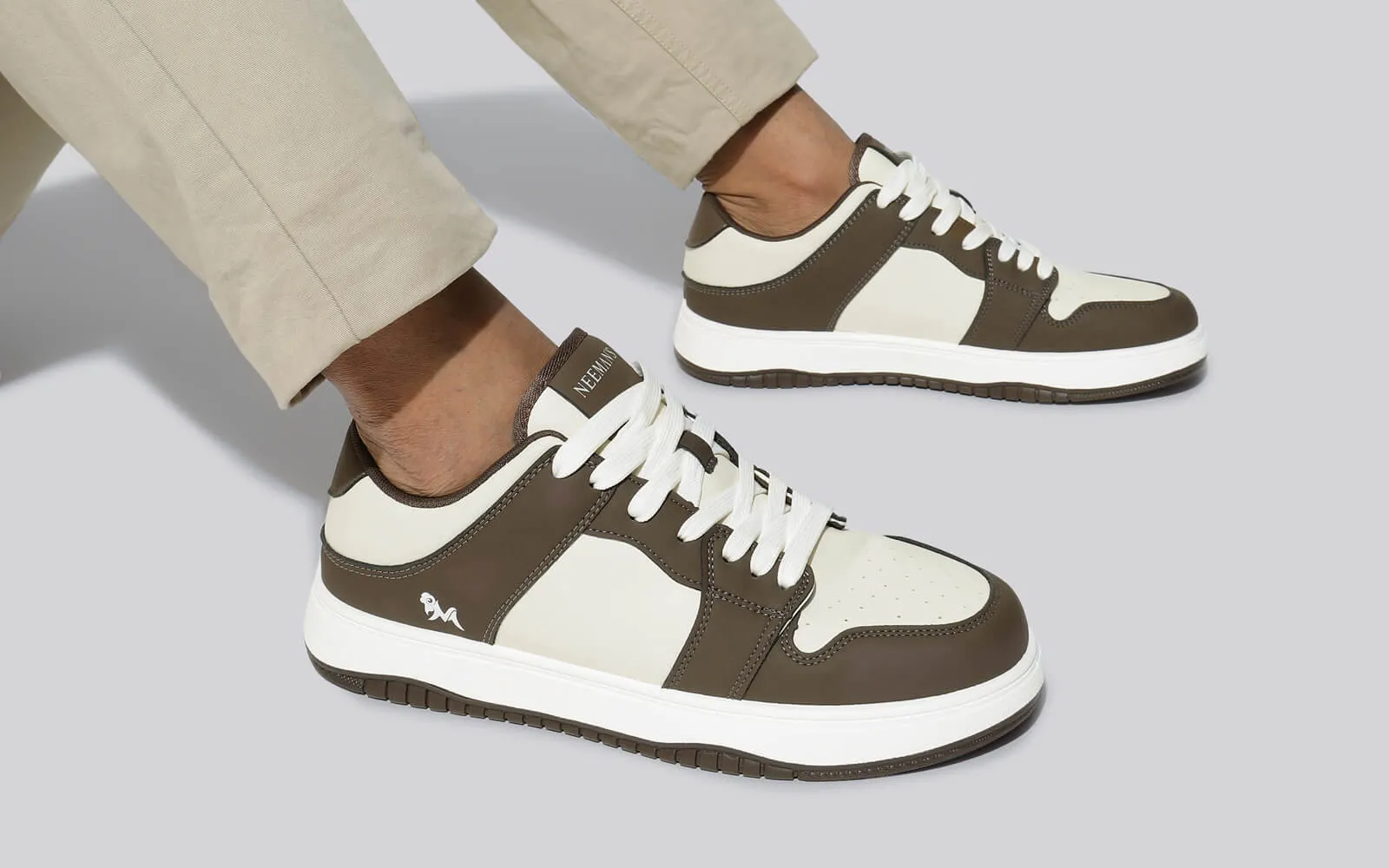 The Hip Hep : Ivory-Brown