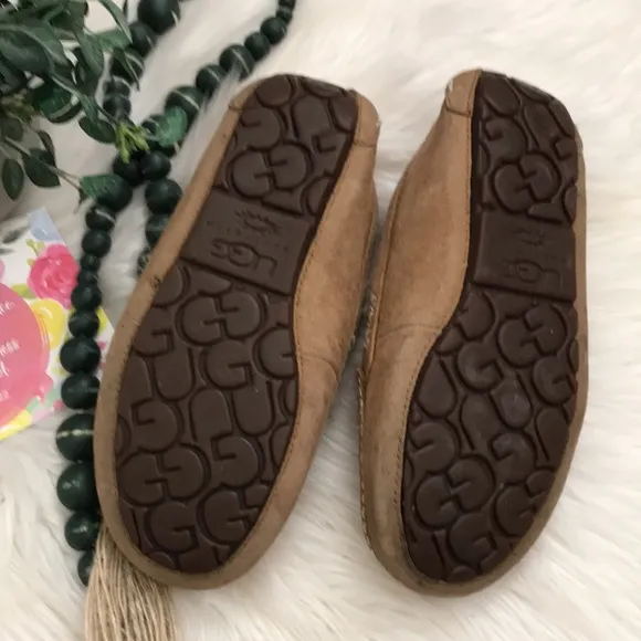 UGG Ansley Slipper in Chestnut Sz 2