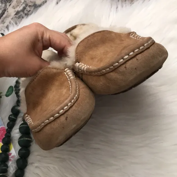UGG Ansley Slipper in Chestnut Sz 2
