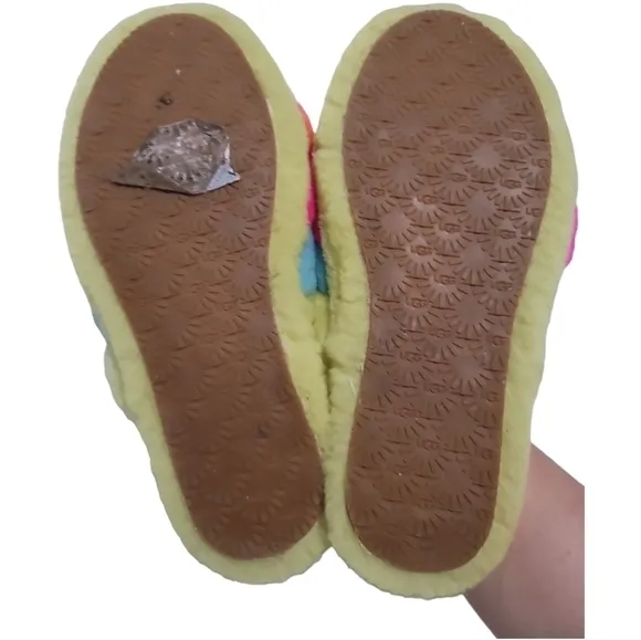 Ugg Fluff Yeah Neon Rainbow Slingback Sandals Slides 5Y Youth