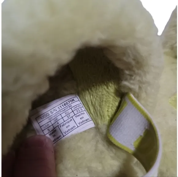 Ugg Fluff Yeah Neon Rainbow Slingback Sandals Slides 5Y Youth