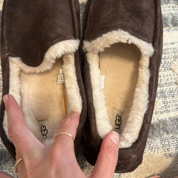 UGG Men's Ascot Slipper NWOT !
