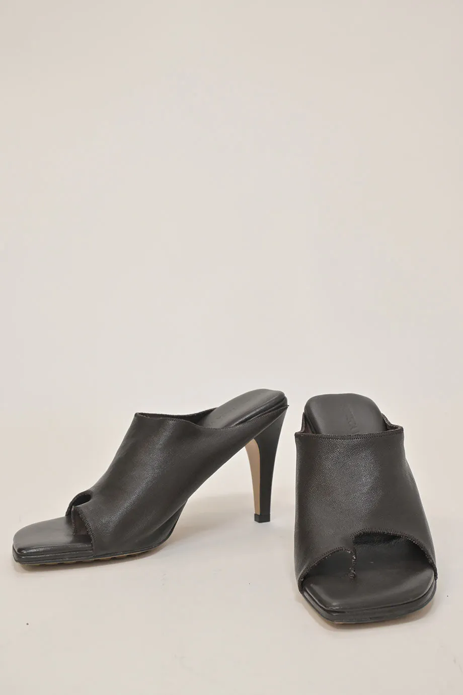 [WS7673] Bottega Veneta | Mules